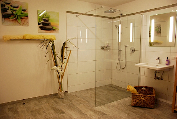 Ferienhaus Pflaum - Duschbereich